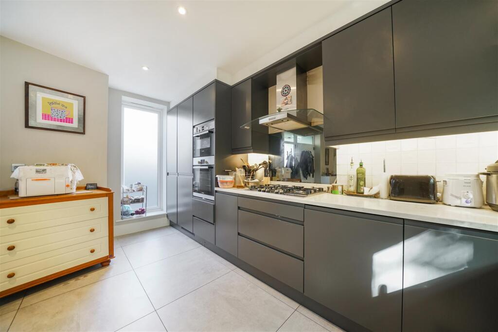 3 Court Mews - SNzQGKjEF1N8c59ijLXr.jpg