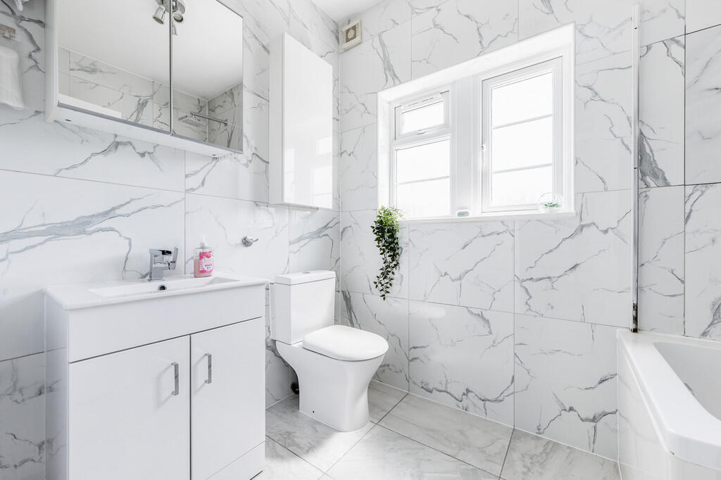 Creighton Road (1...