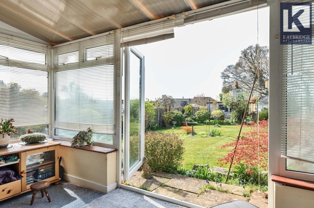 Walsingham Gardens, KT19 0LS