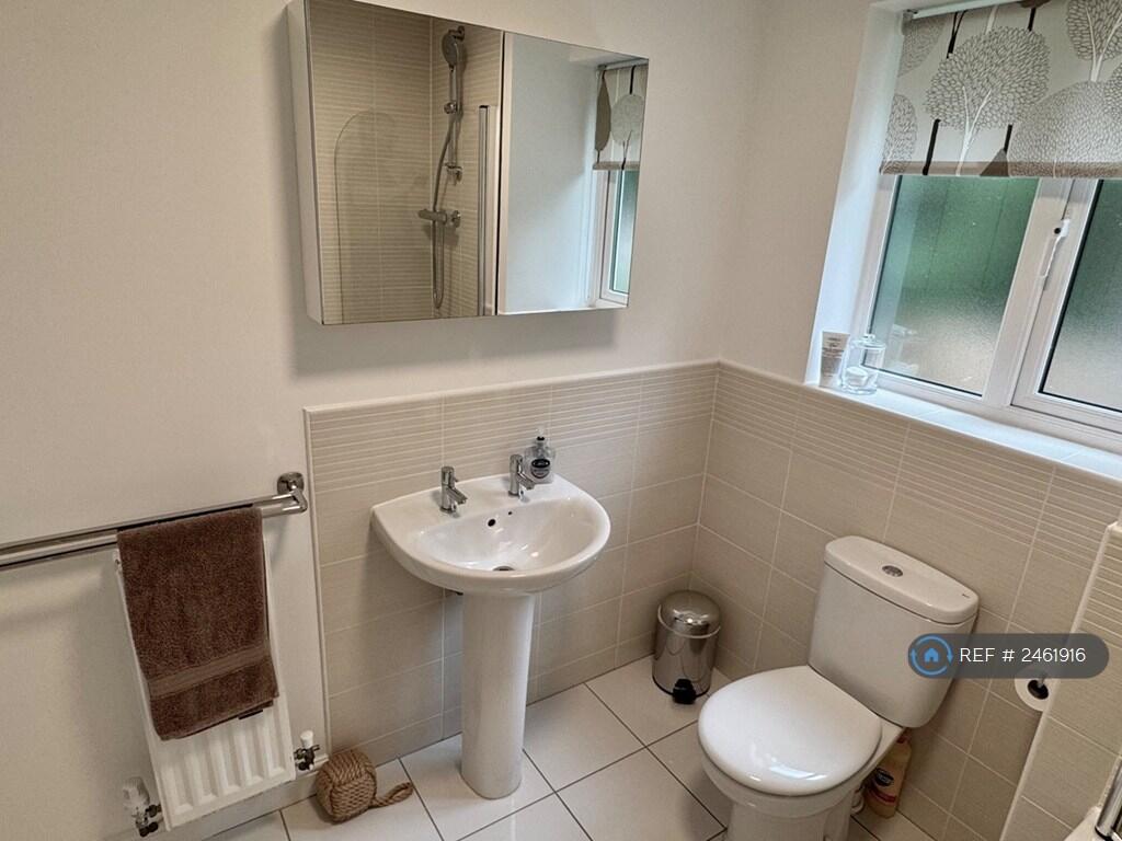 Main Bathroom