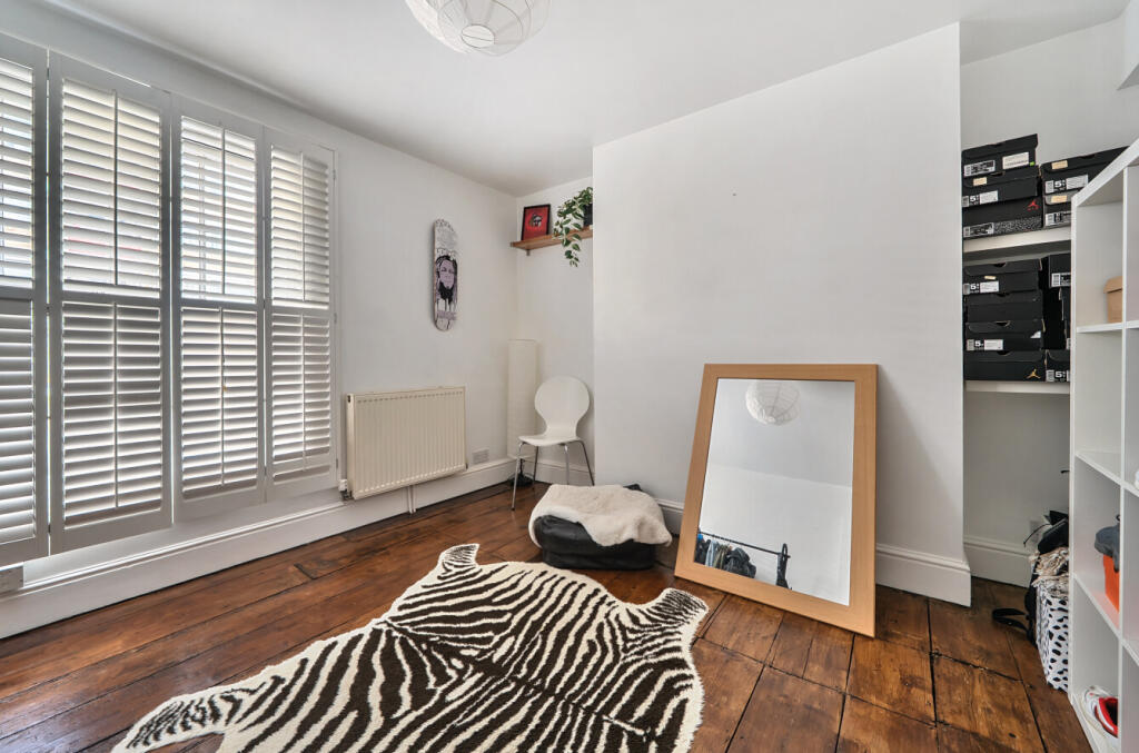 1301401-12-683992...