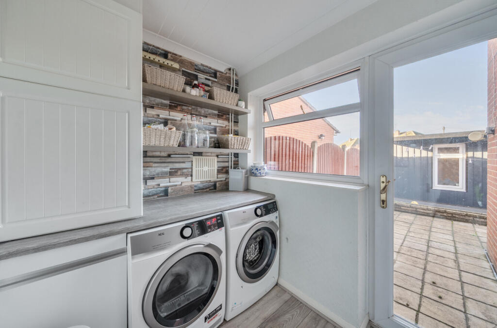 1386539-14-692ed7...