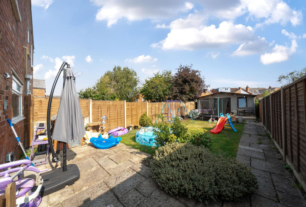 1336393-7-689efc4...