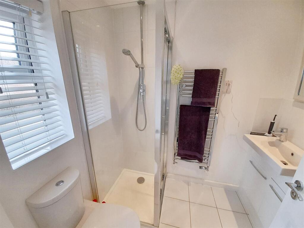 Ensuite shower room