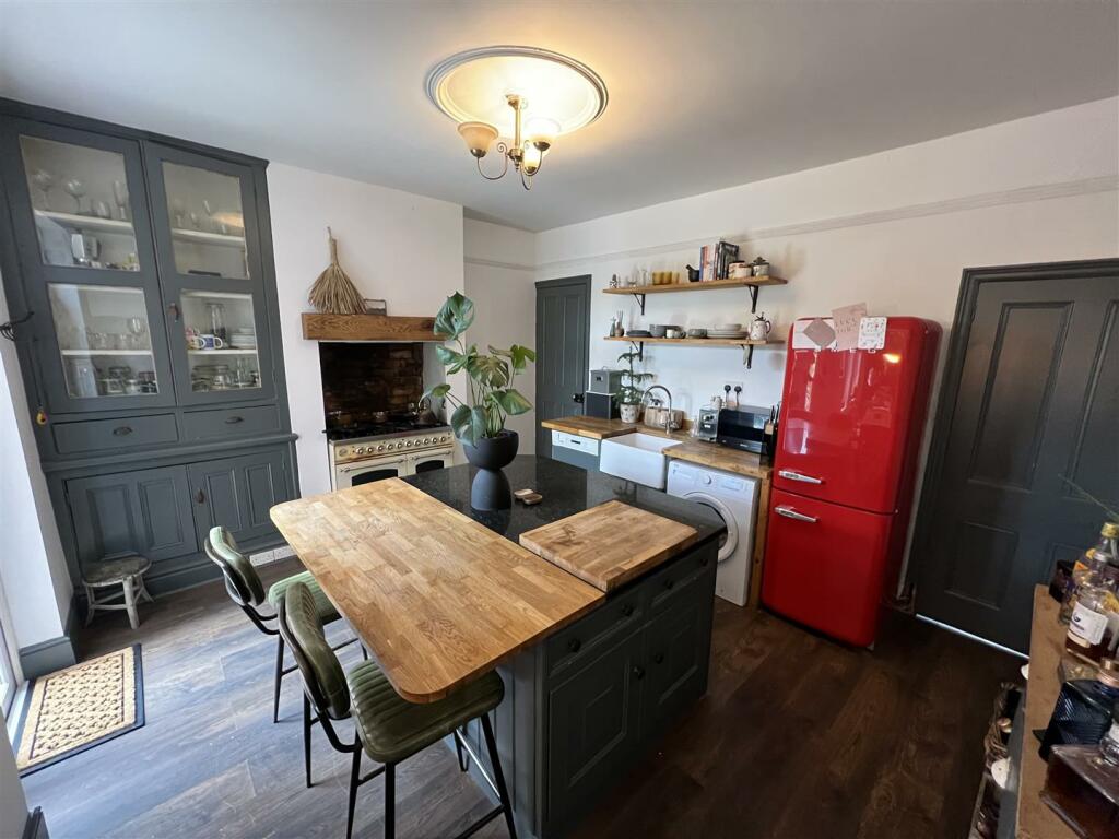 Kitchen Dining C.JPG