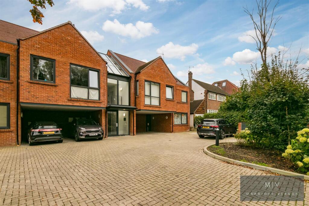 Malan Apartments 1 MV-16.jpg