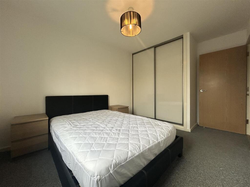 1st Bedroom (2).jpeg