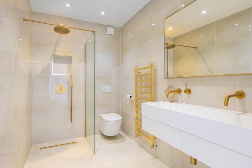 94159_56-Moat-Dri...