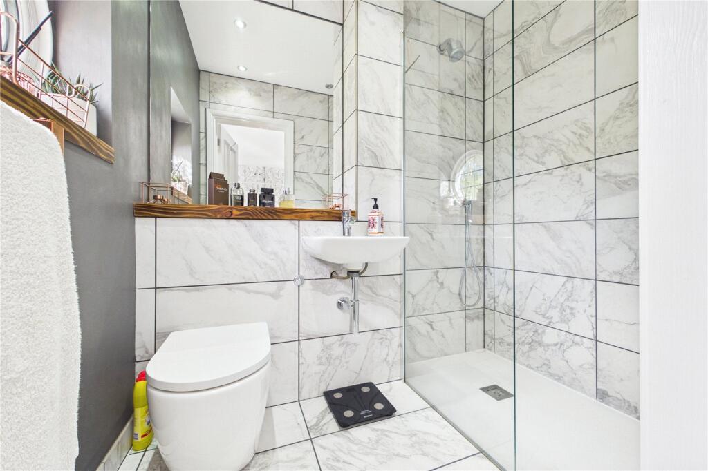 Bedroom 2 En Suite