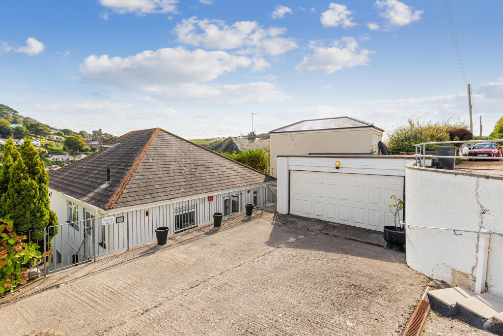 A22 - Kiora 7 Church Park Road Newton Ferrers - 25