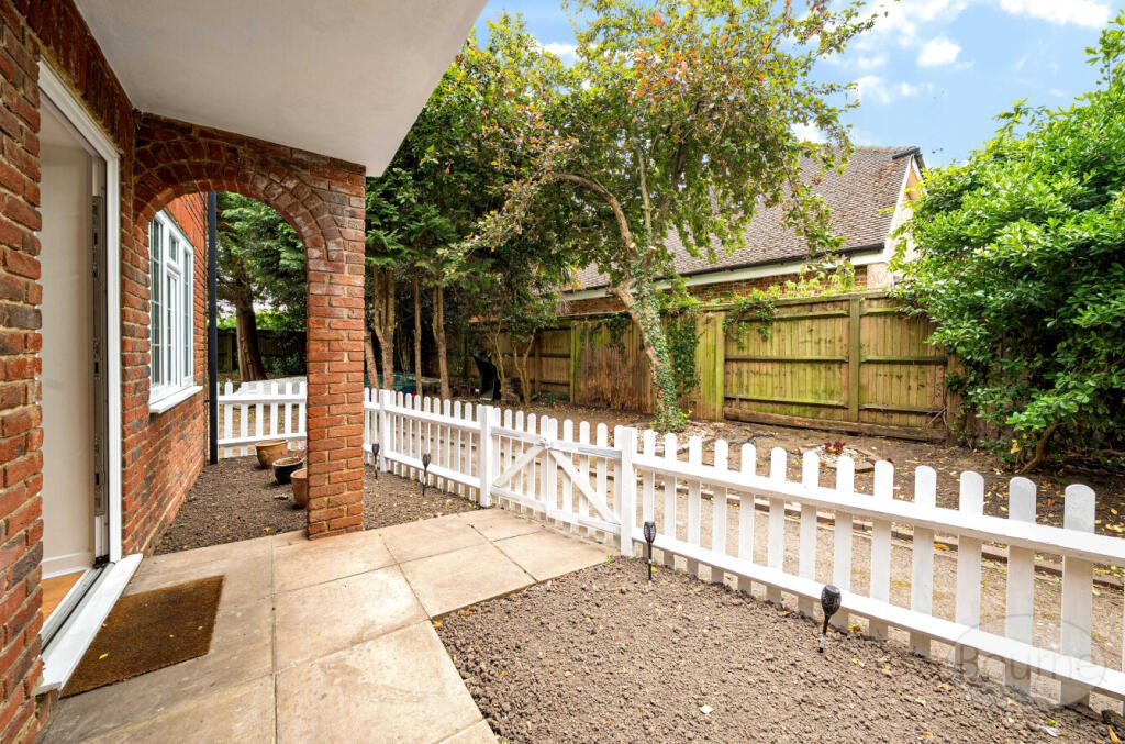 a73b9532-f90c-451...