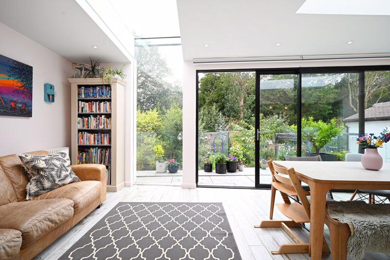 Feature Glazing &amp; Access to Garden