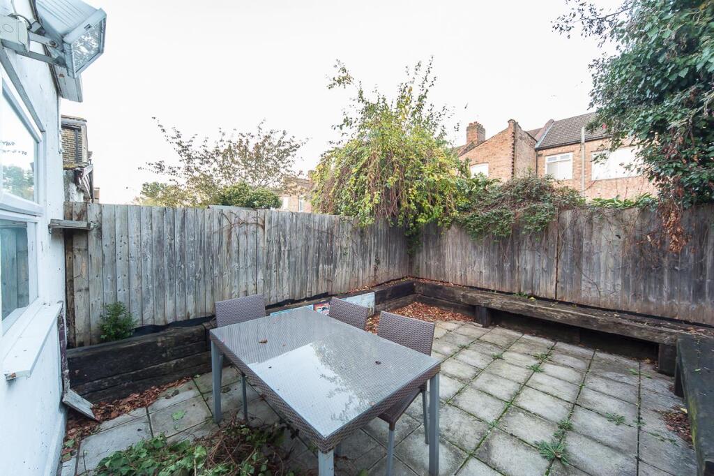 Thorpe Road, E17