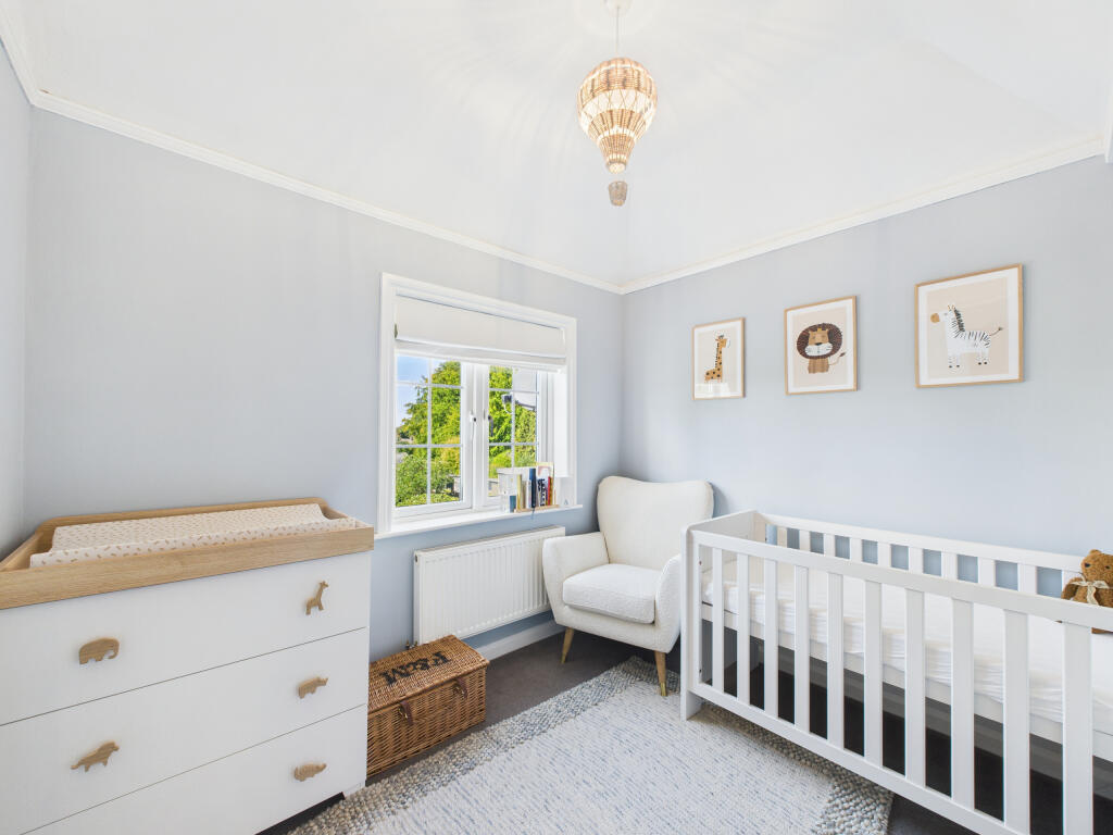 CAM02909G0-PR0478-STILL024