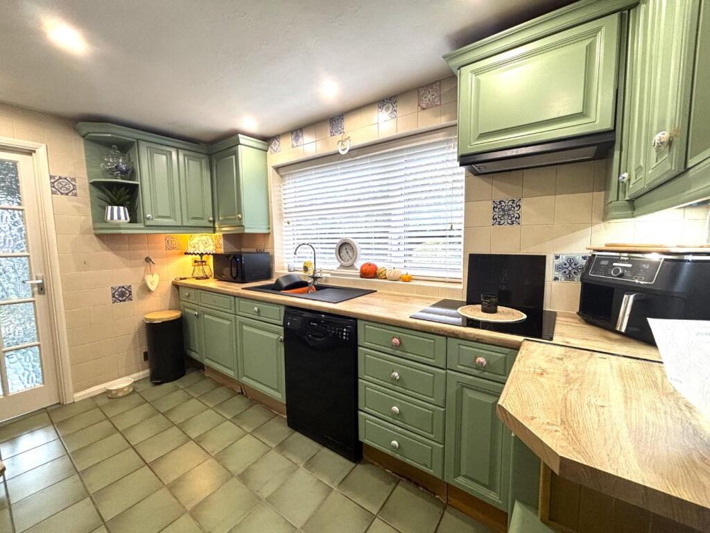 Kitchen.jpeg