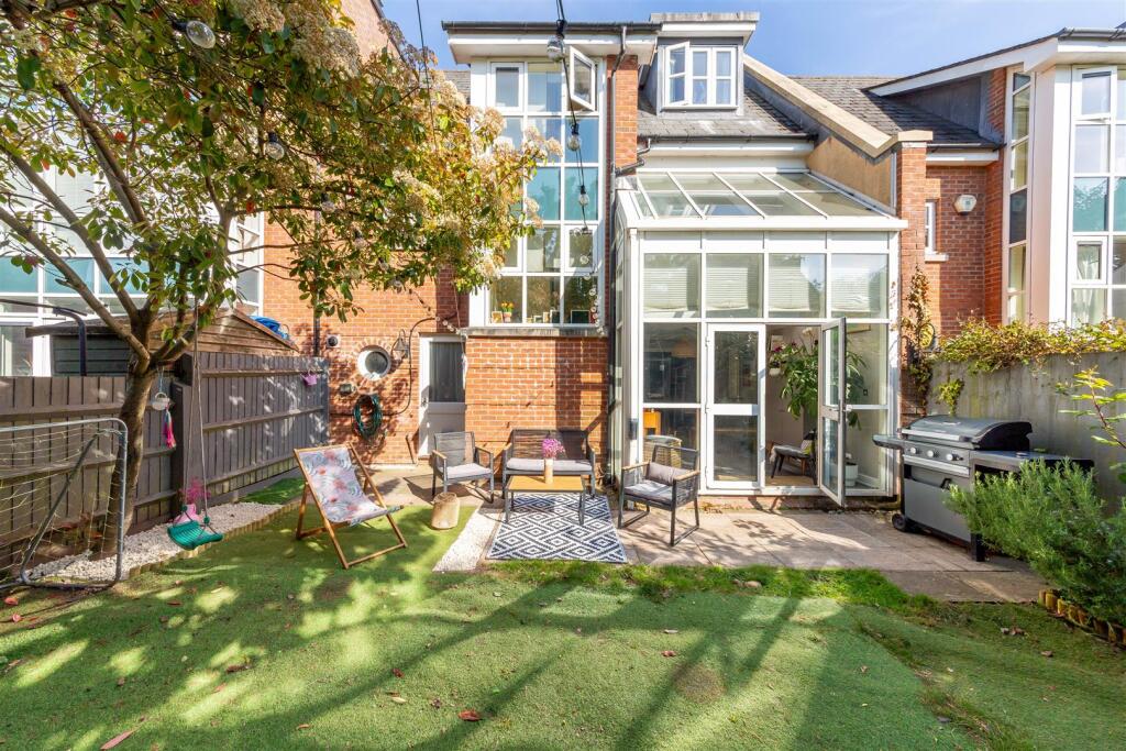 Royal Victoria Park 35 (25).jpg