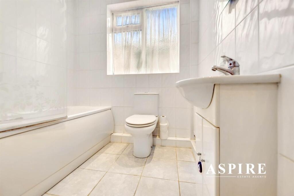 Aspire Estate Agents16.jpg