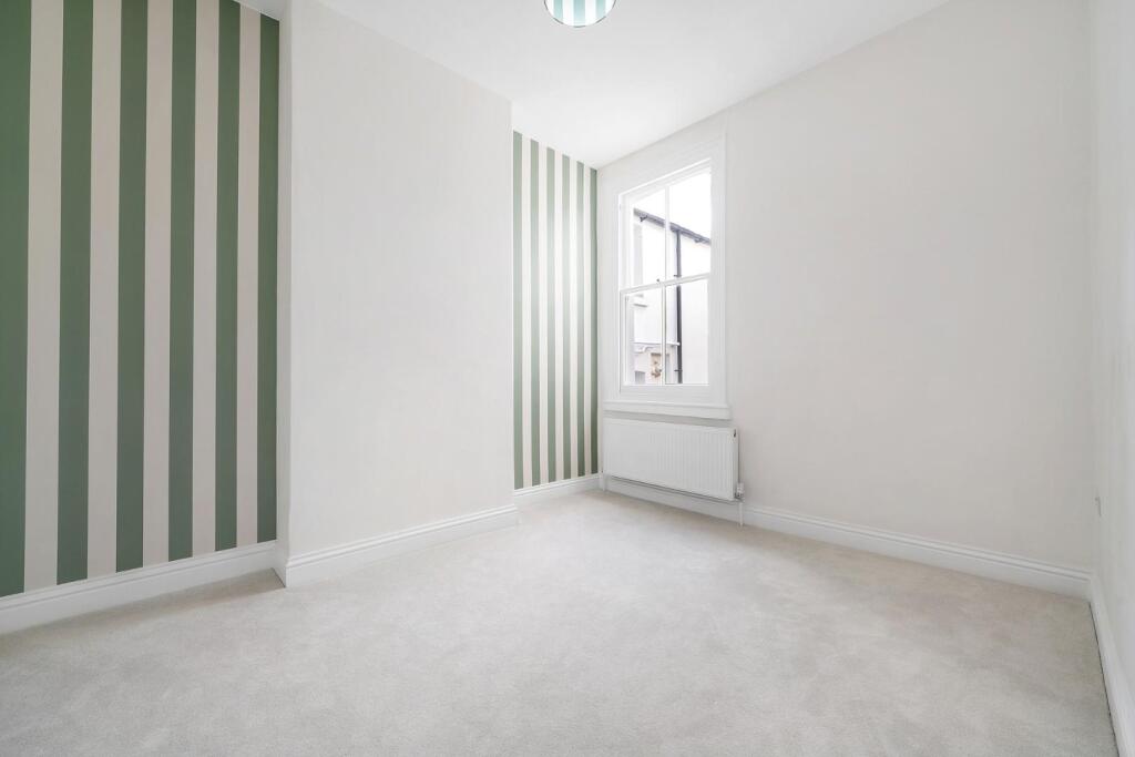 Bedroom 4.JPG