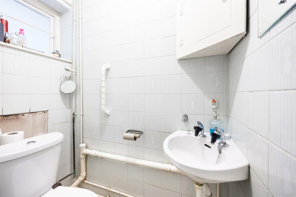 24 Talbot Road_11 copy.jpg