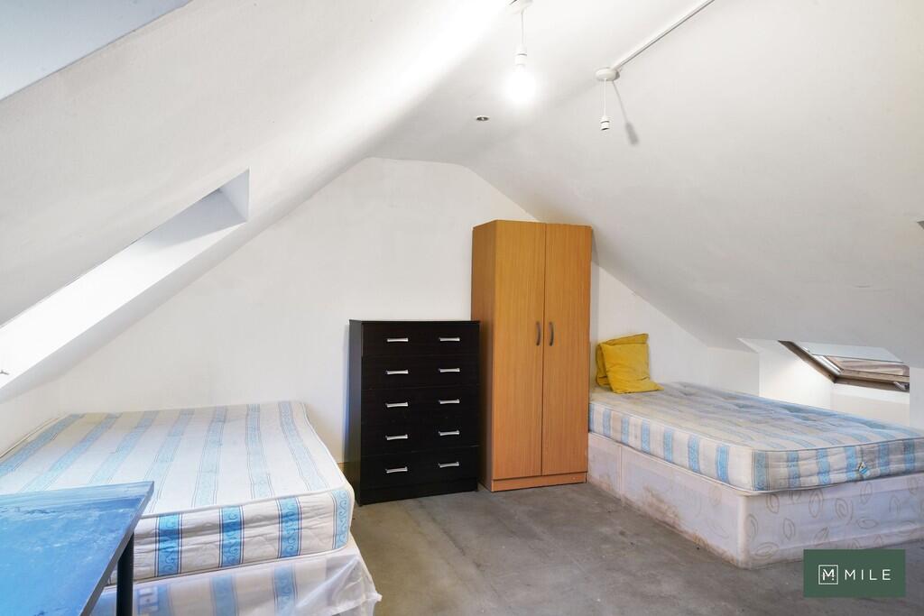 26 Greenhill Road...