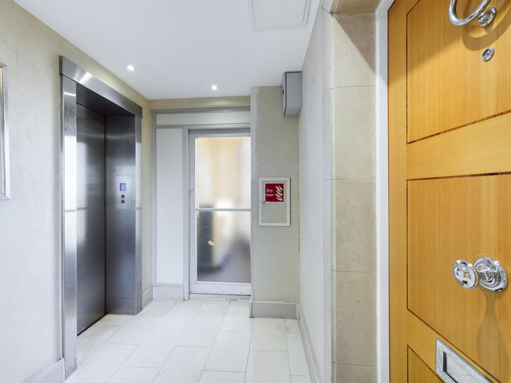 Front door Entrance