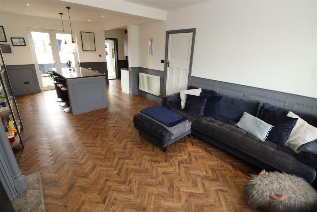 Open Plan Lounge / Dining / Kitchen