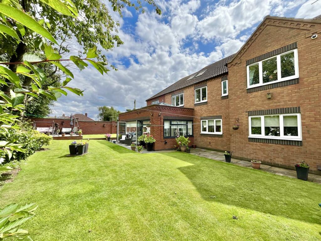 Enclosed Rear Garden