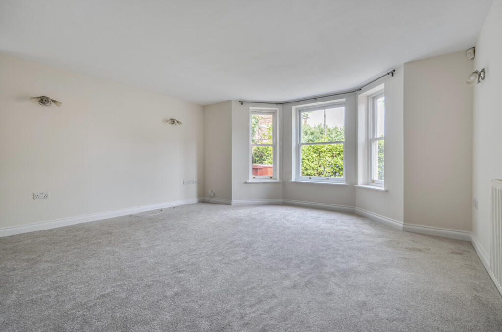 1332884-10-6894a9...