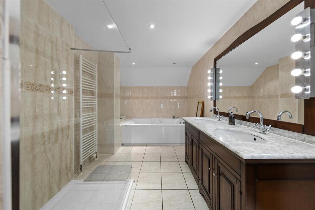 Internals@MiddlebrookHouseWeb29.jpg