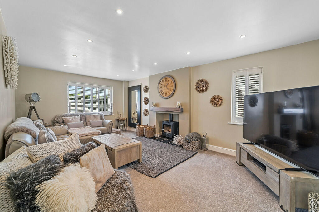 PT-TV-JuniperHous...