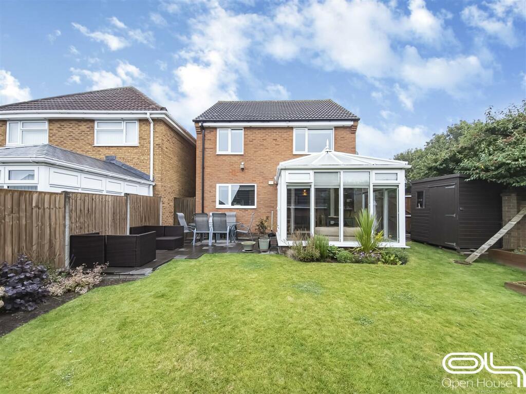 Lawns Drive (21).jpg