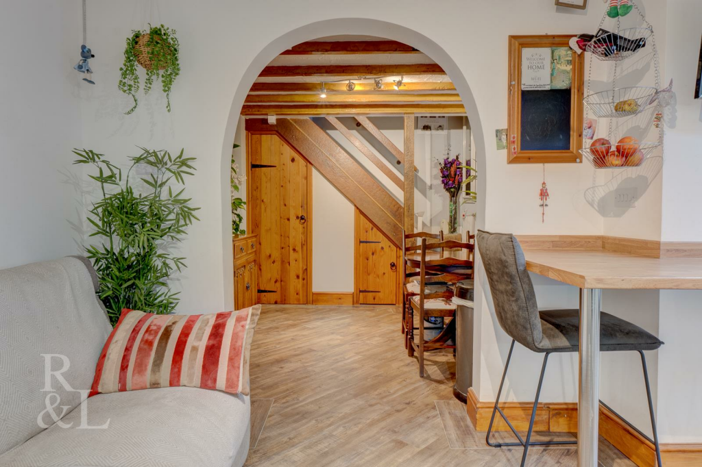 Moira Close  (10).png