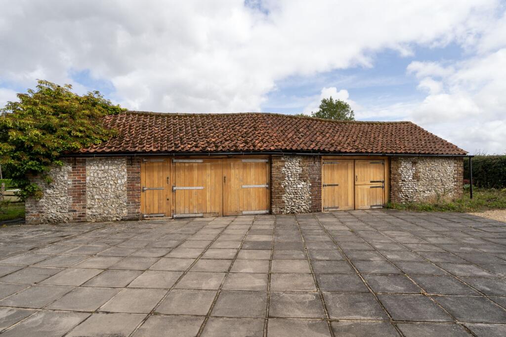 Detached Garaging