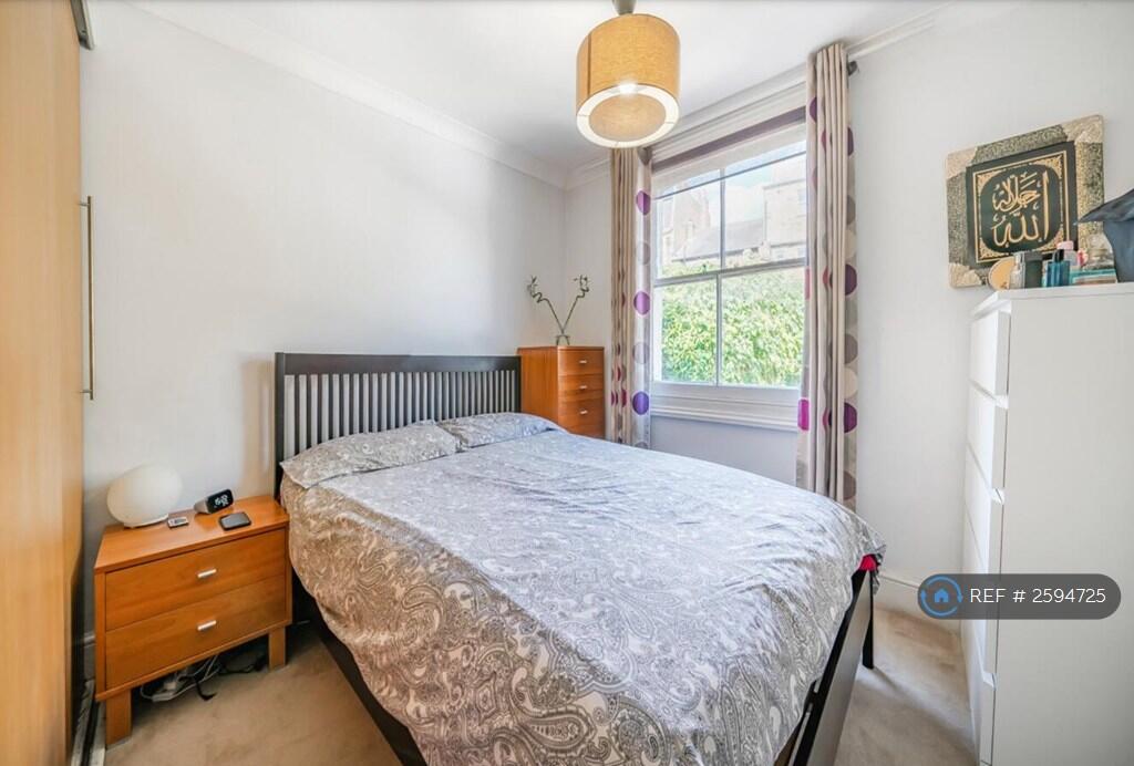 Quiet Bedroom To Rear