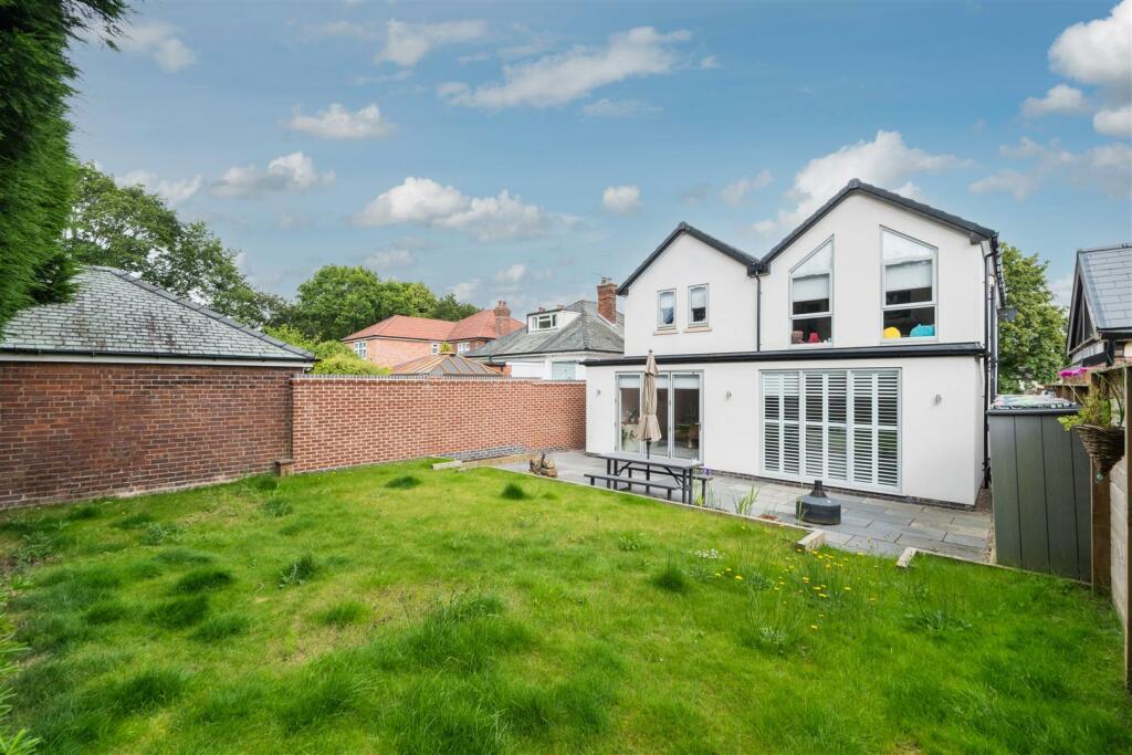 127a Crewe Road-050.jpg