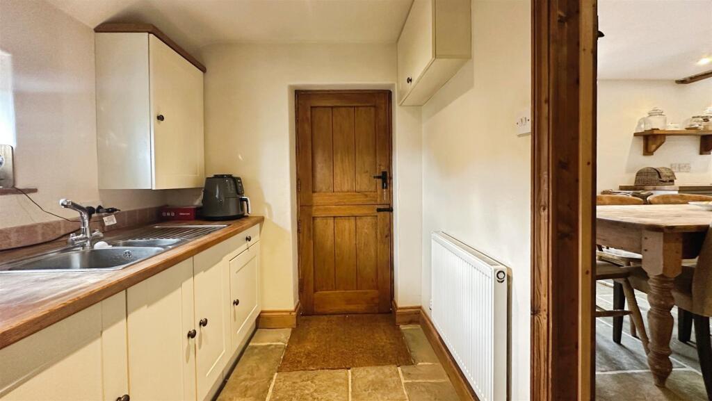 54e2e753--42A2-9473-A9E3C6534ADD-79569-00001946DF3