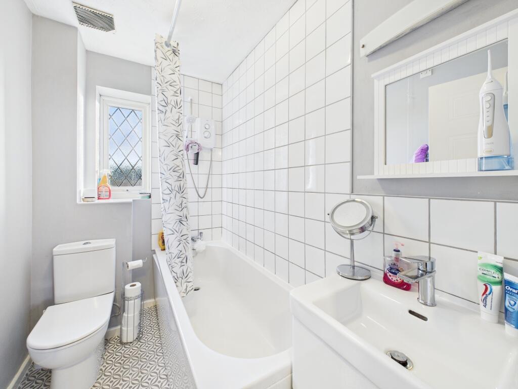 CAM05192G0-PR0019-STILL003