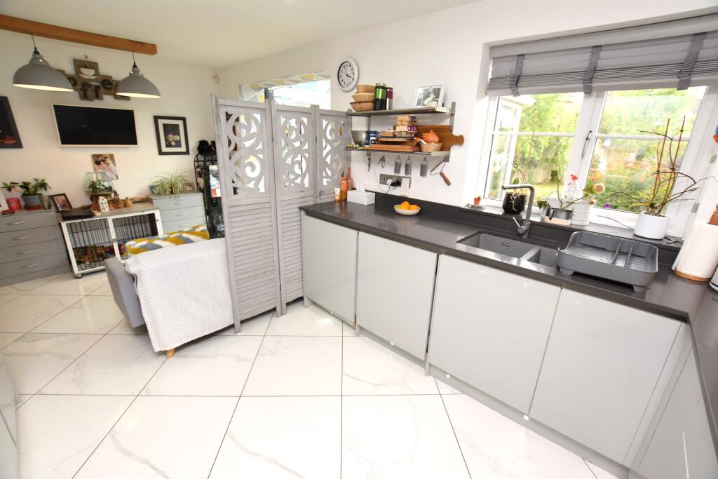 breakfast/kitchen