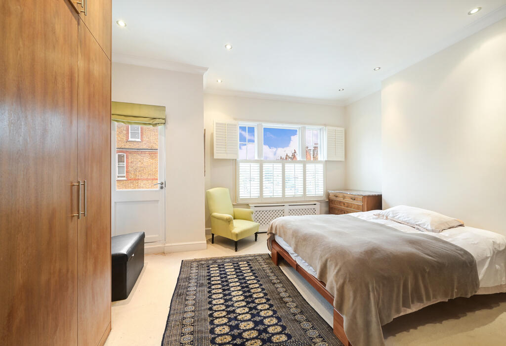 Main bedroom