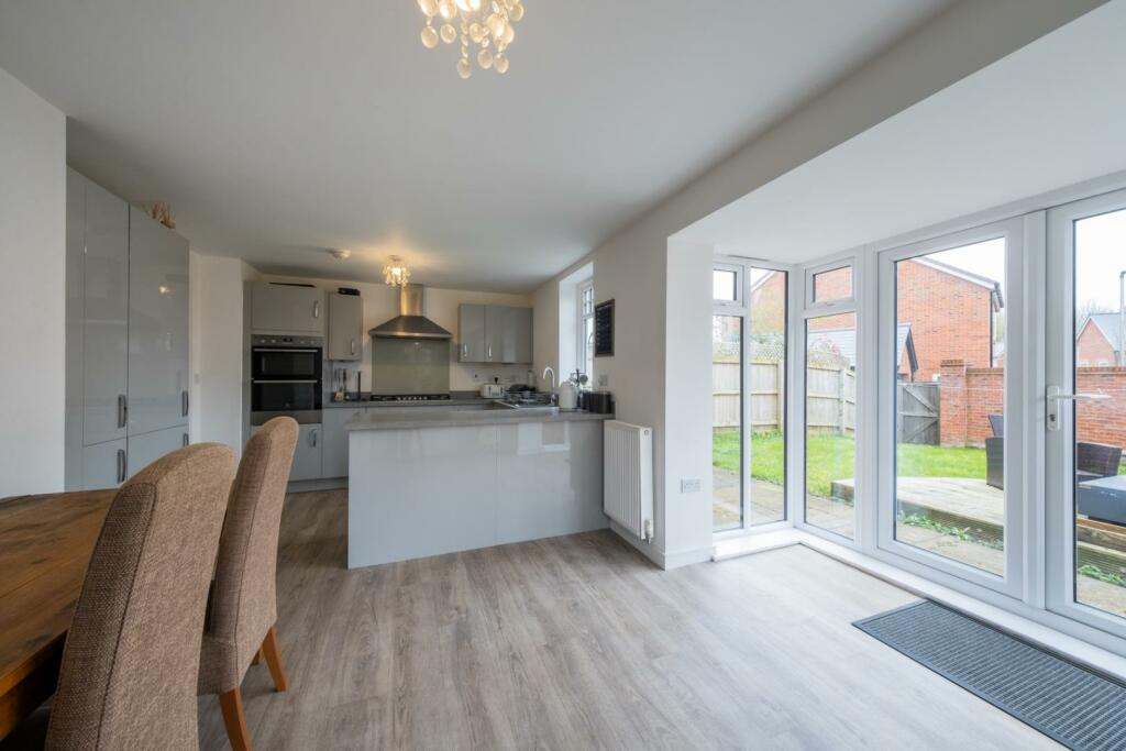 65 Hazelhurst Way-005.jpg