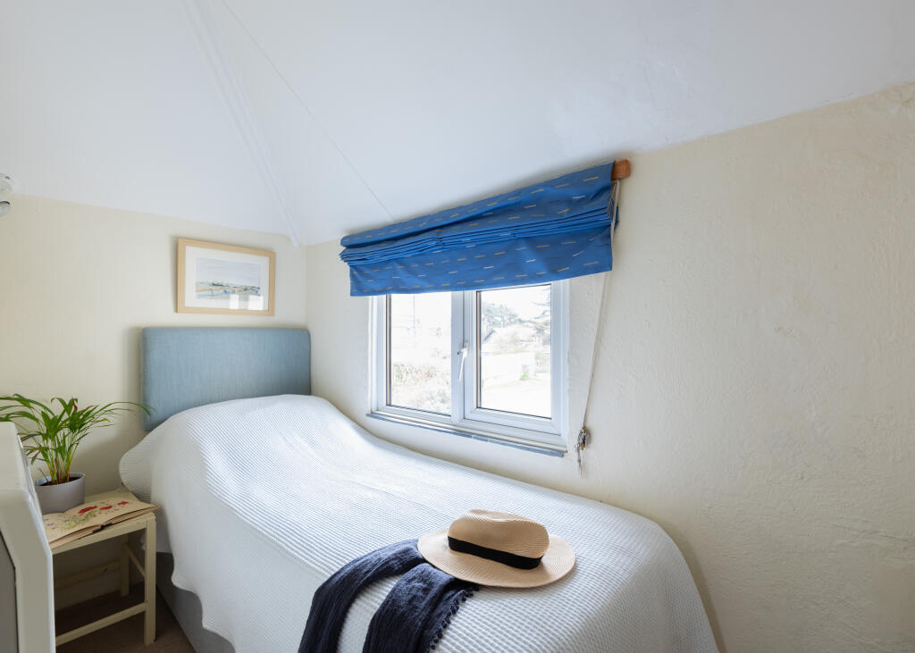 67e52cf45a1e3_St Moritz Court 5-29