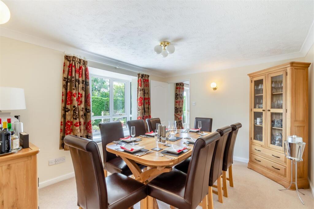 8652465-interior14.jpg