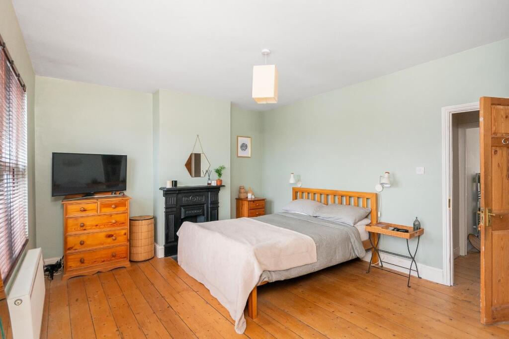 0S6RBN - Bedroom B.jpg