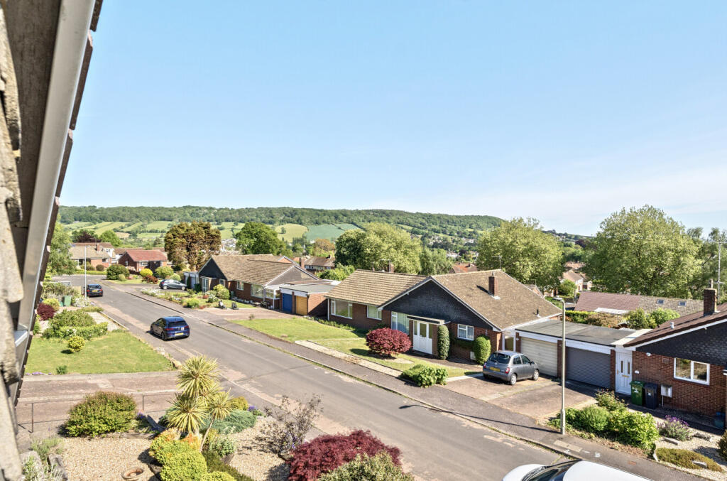 31-6823a0c363856-...