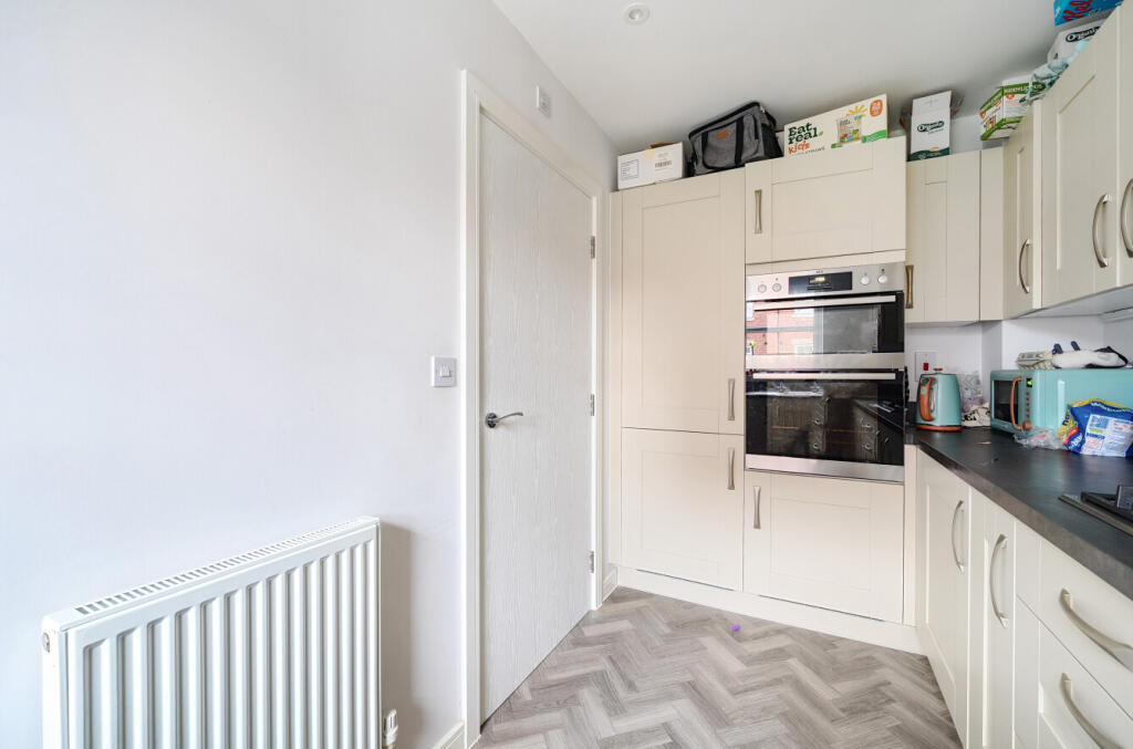 1382941-27-691df3...