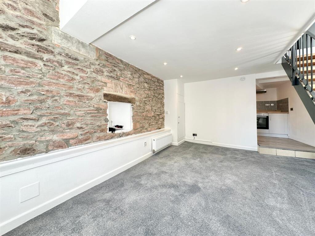 Living Space Towards Kitchen.JPG