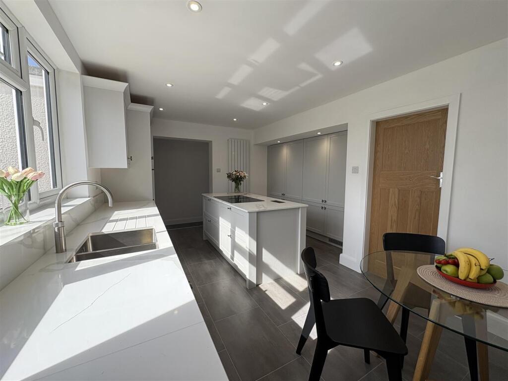 IMG_0836 (Large).jpeg