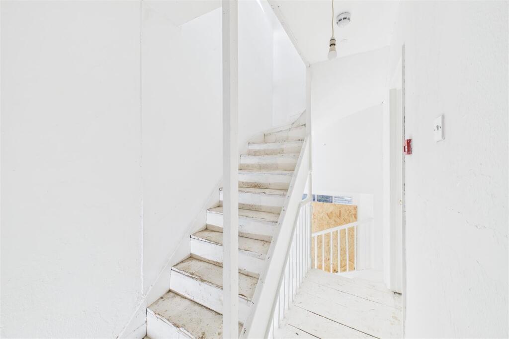 30 The Mall, Clifton Village, Bristol BS8 4DS | Fr