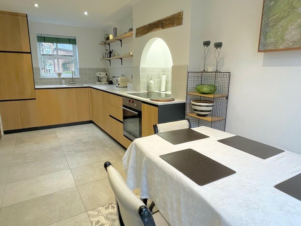 Kitchen diner