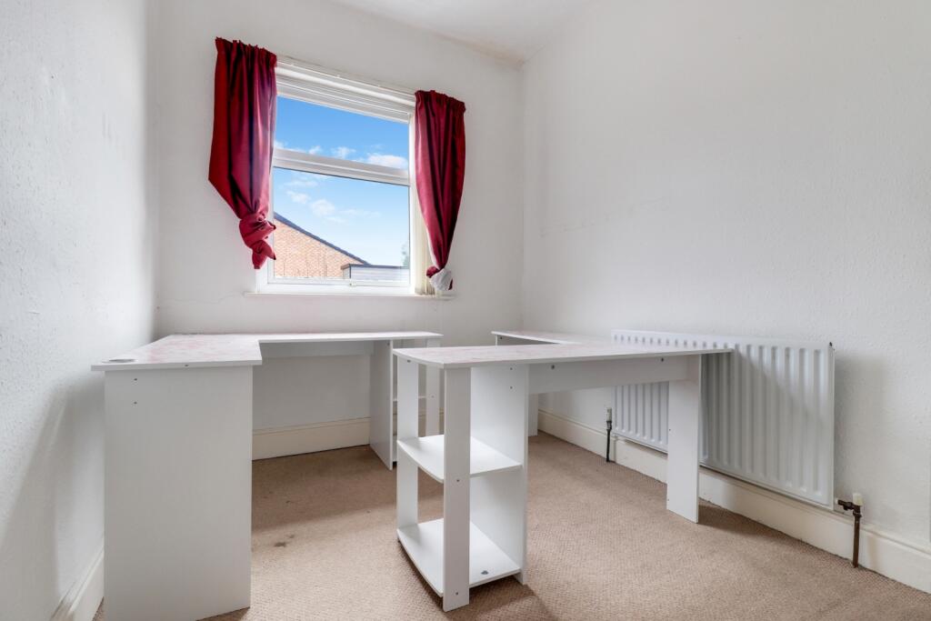 11- Ryan Clarke EweMove Pontefract